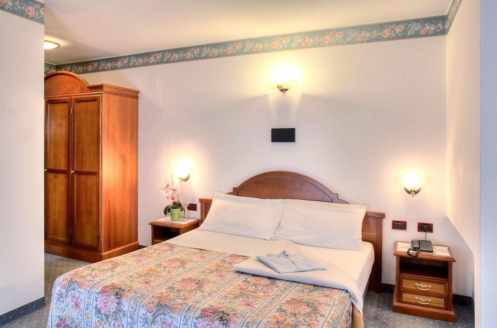 Hotel Astoria